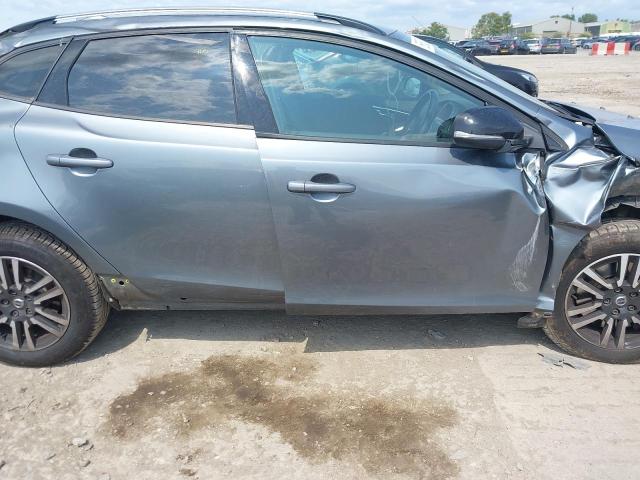 2017 VOLVO V40 CROSS