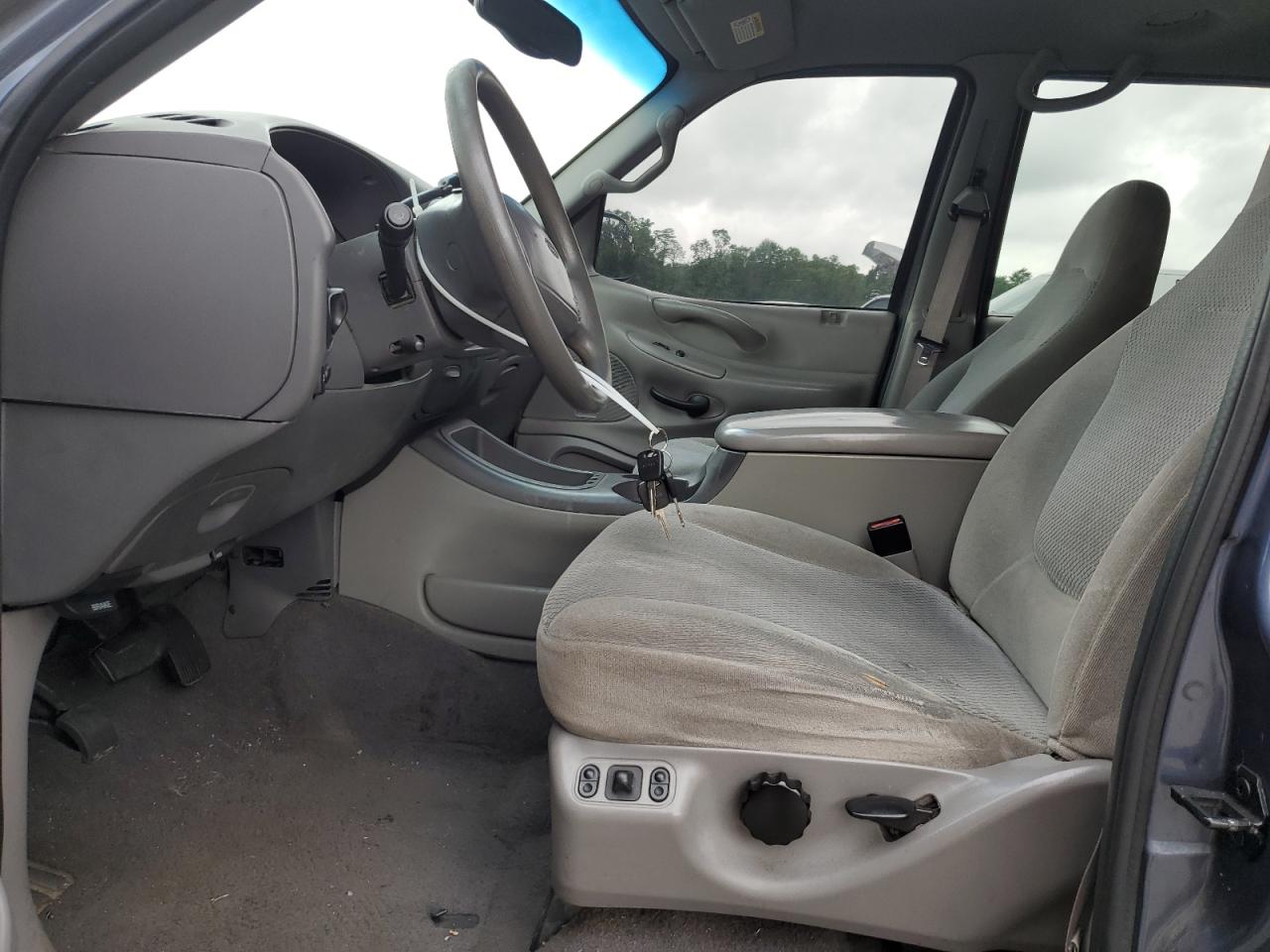2001 Ford Expedition Xlt VIN: 1FMRU15L51LB38438 Lot: 61297735