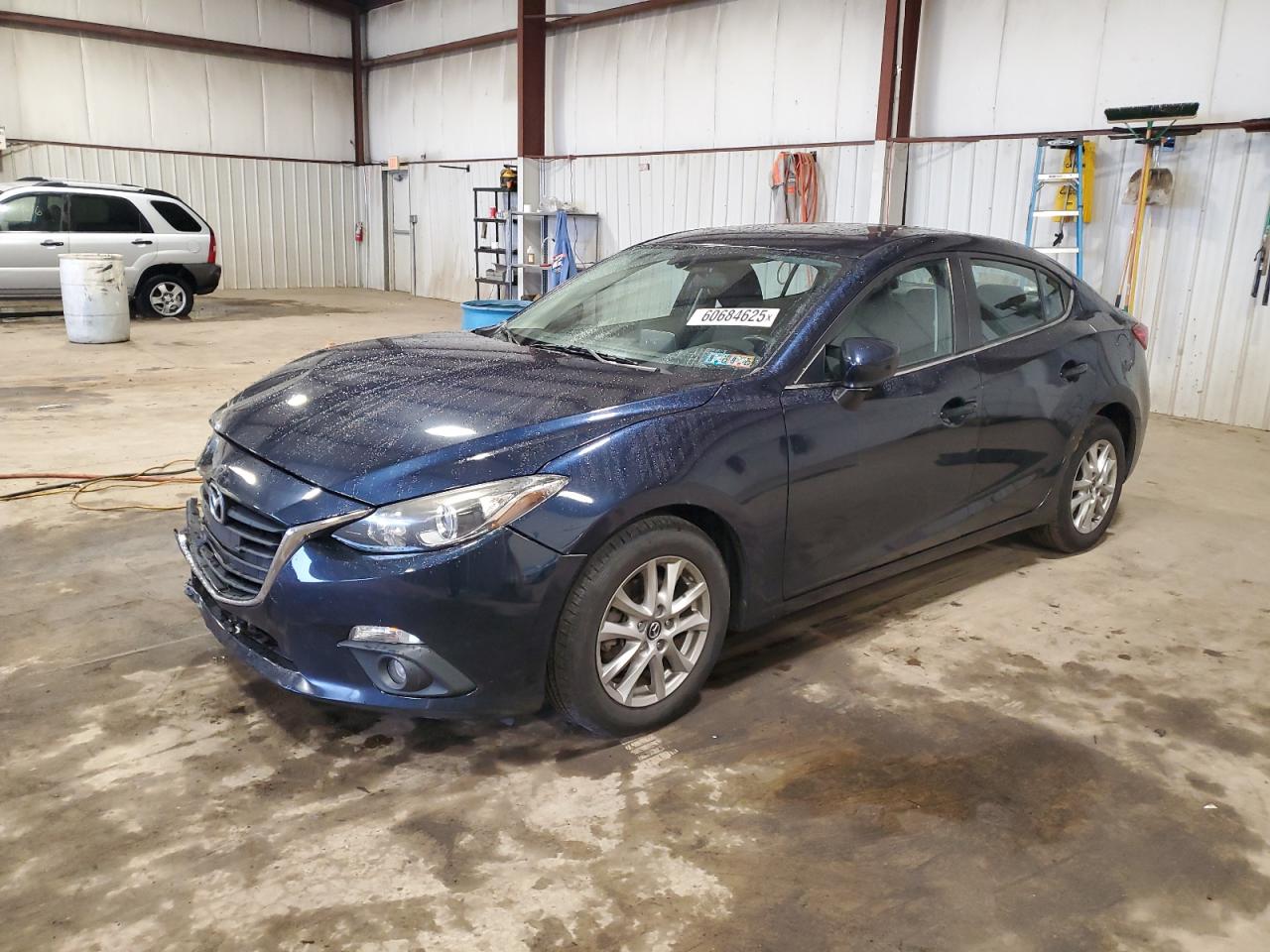 2016 Mazda 3 Touring продається в Pennsburg, PA - Front End