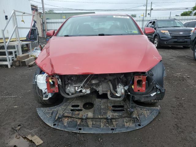  HYUNDAI ELANTRA 2018 Czerwony