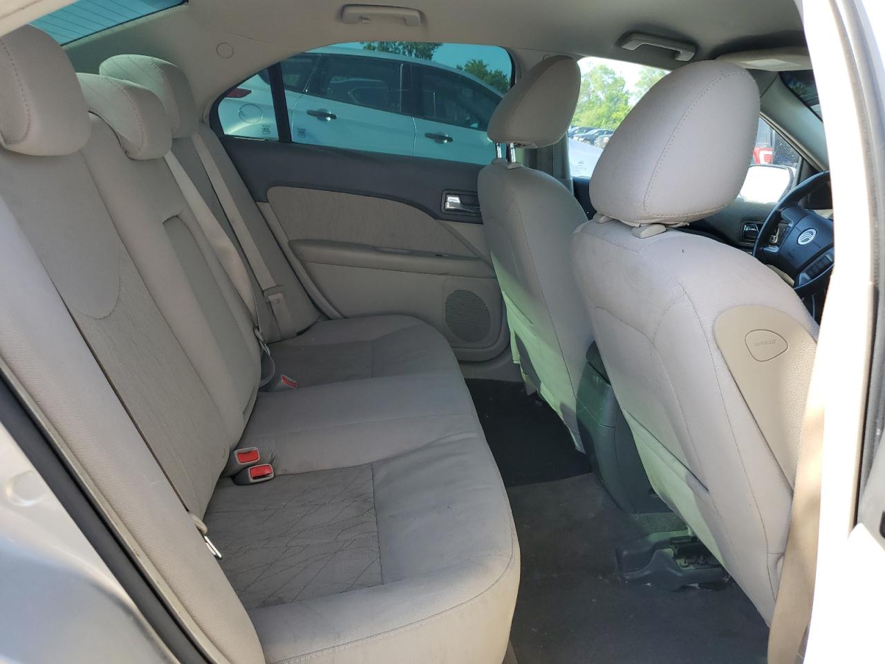 2010 Mercury Milan VIN: 3MEHM0HA0AR615944 Lot: 60977155