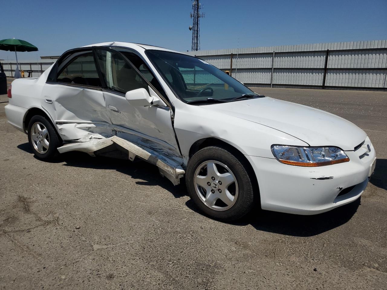 HONDA ACCORD 1999 VIN 1HGCG1658XA030838 фото 4