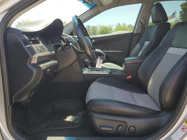  TOYOTA CAMRY 2013 Srebrny