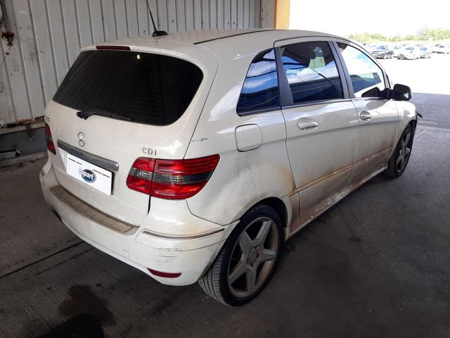 2011 MERCEDES BENZ B180 SPORT