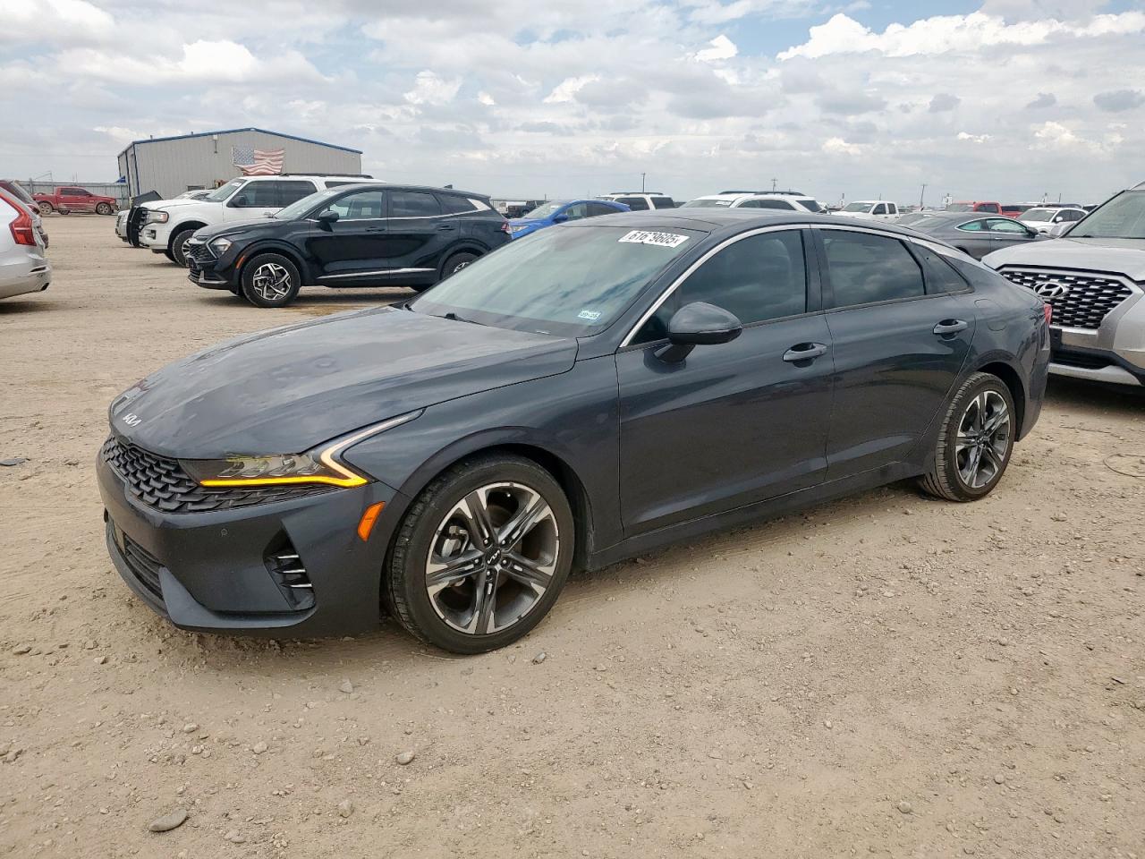 2022.0320 R 2022 KIA K5 | EX