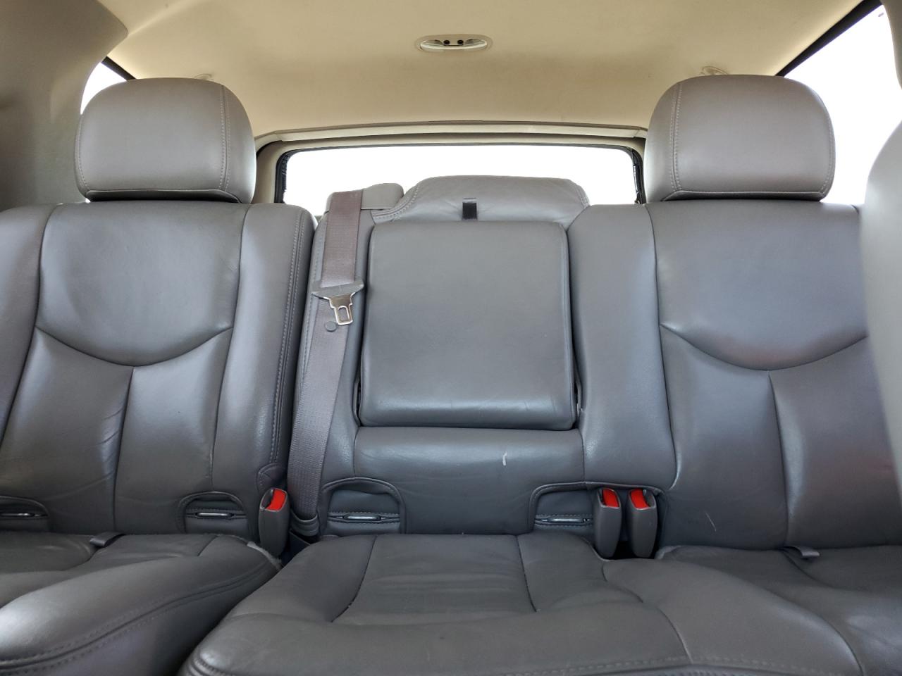 2005 Chevrolet Tahoe C1500 VIN: 1GNEC13T75R266344 Lot: 62756385