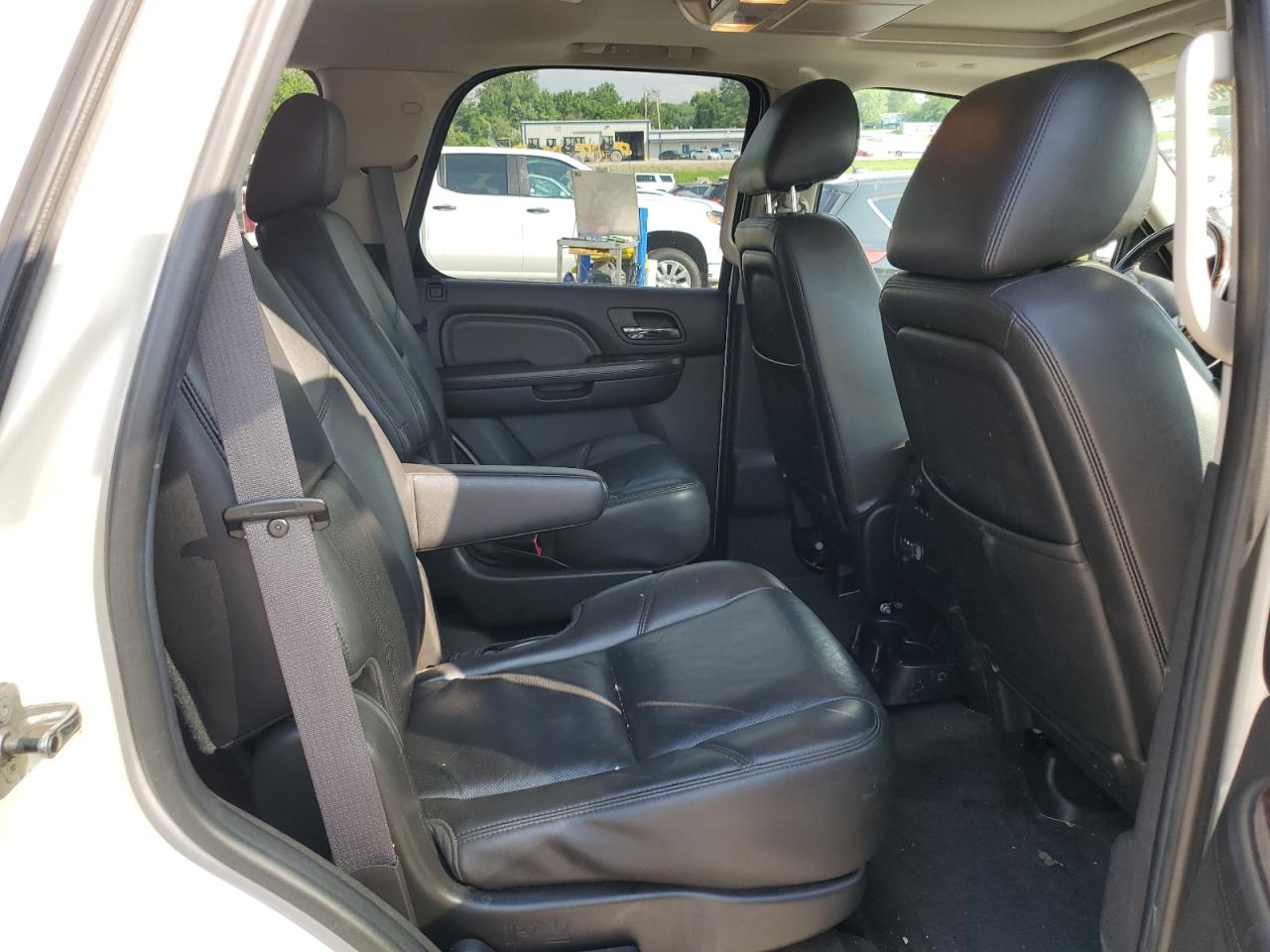 2011 GMC Yukon Denali VIN: 1GKS2EEF3BR326245 Lot: 60188435