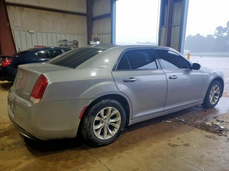  CHRYSLER 300 2015 Silver