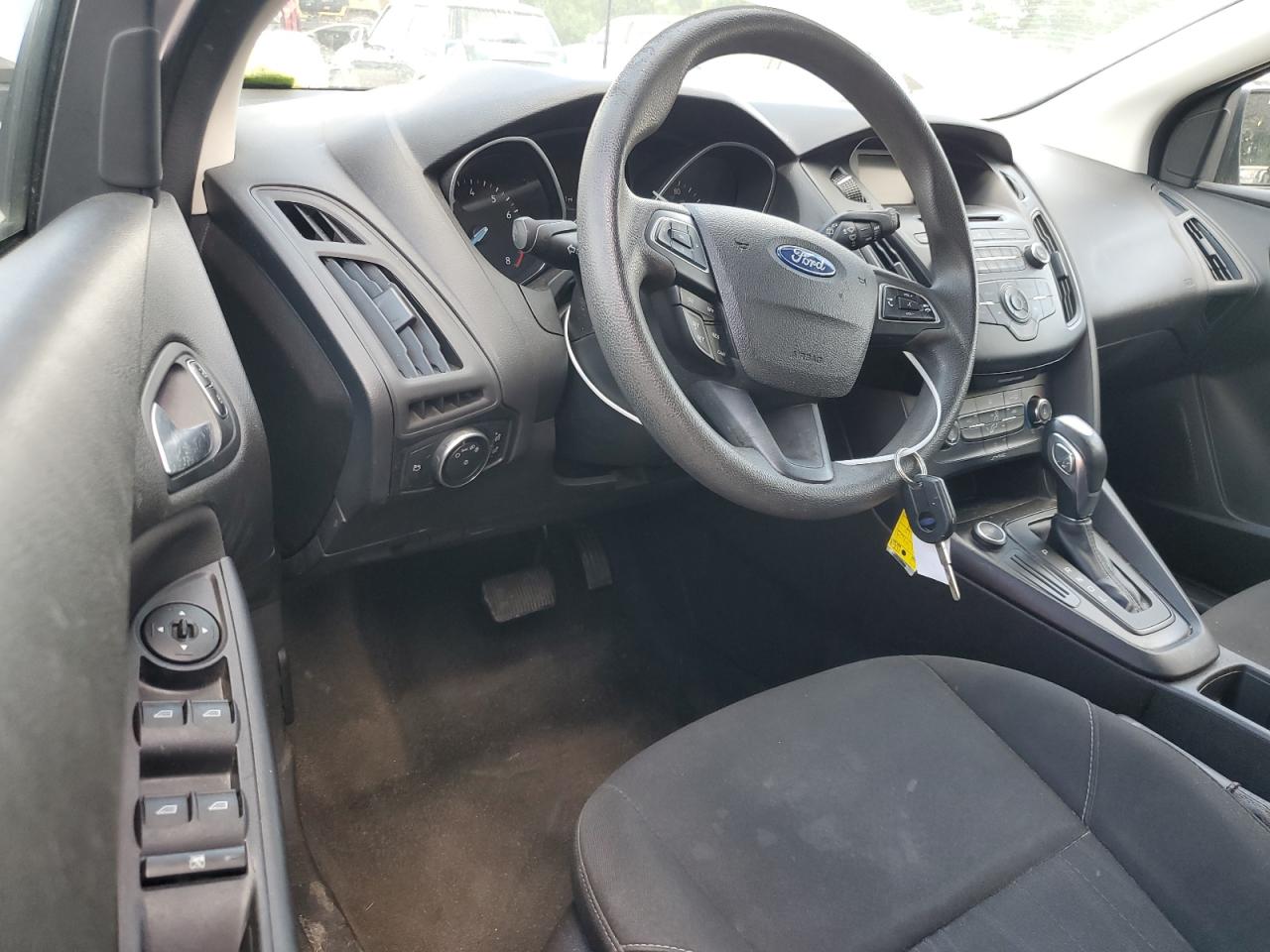 2016 Ford Focus Se VIN: 1FADP3K20GL213963 Lot: 62890395