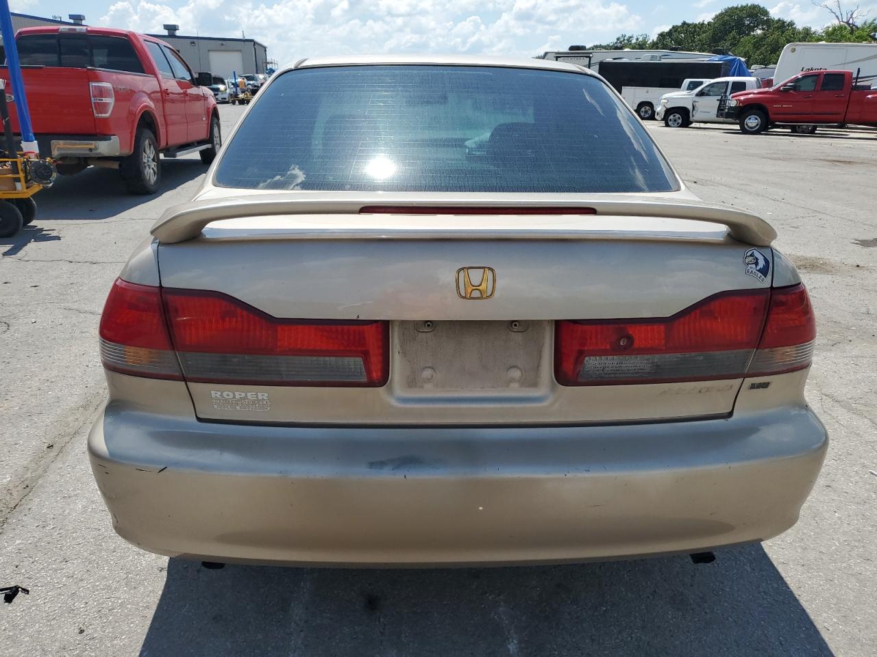 2001 Honda Accord Ex VIN: 1HGCG16501A038049 Lot: 62311375