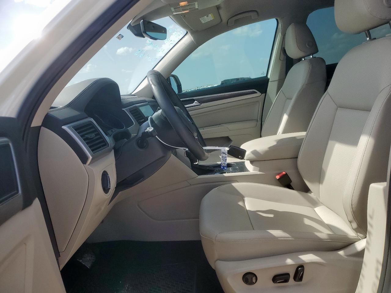2019 Volkswagen Atlas Se VIN: 1V2WR2CA0KC614028 Lot: 61867075