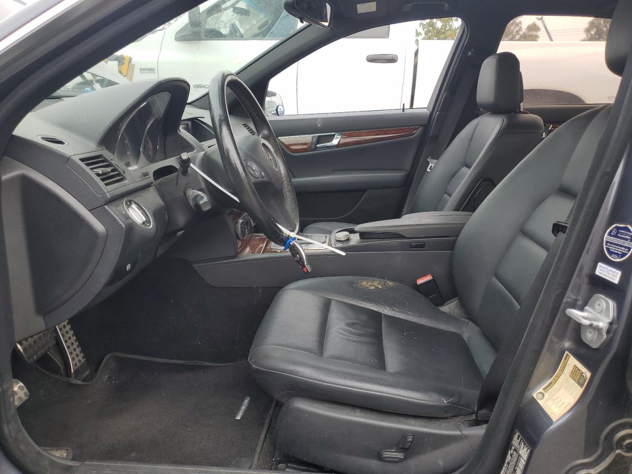 2011 Mercedes-Benz C 300 VIN: WDDGF5EB6BR136030 Lot: 57352905