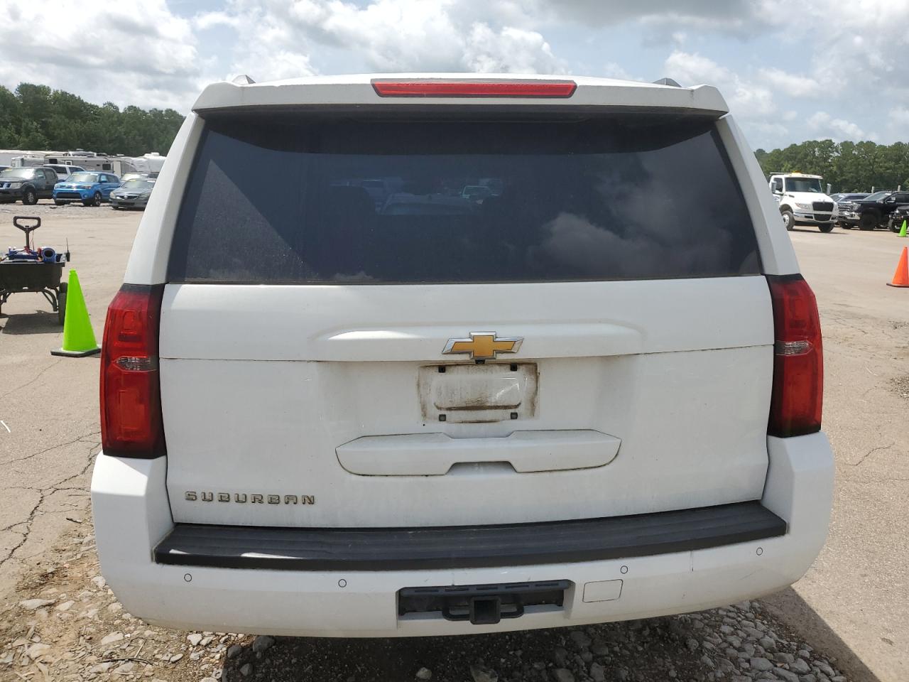 2015 Chevrolet Suburban K1500 Lt VIN: 1GNSKJKC9FR616632 Lot: 62652375