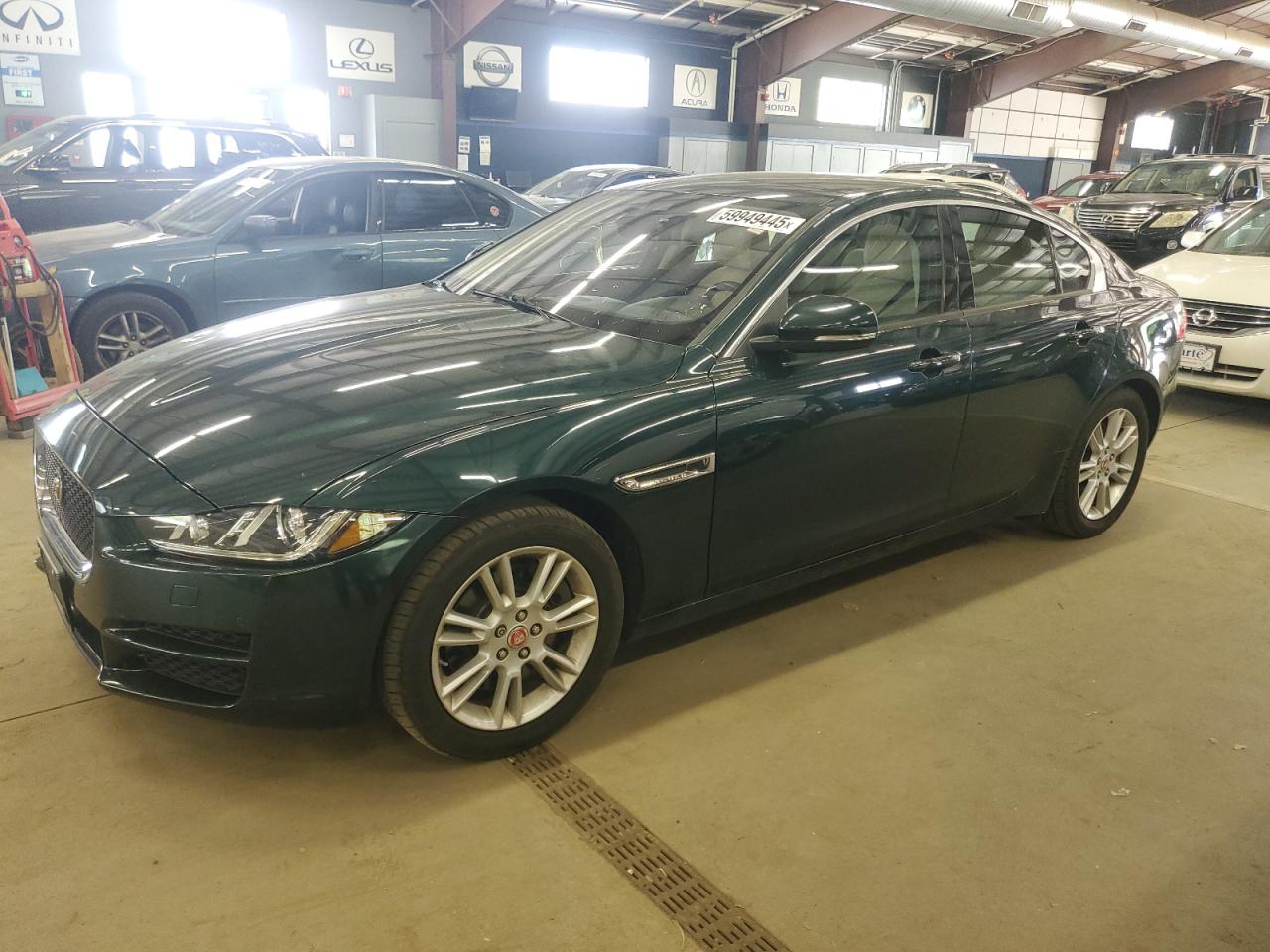 2017 Jaguar Xe Premium за продажба в East Granby, CT - Minor Dent/Scratches