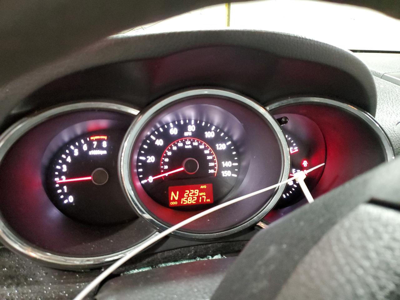 KIA SORENTO 2011 VIN 5XYKTDA27BG048311 фото 9