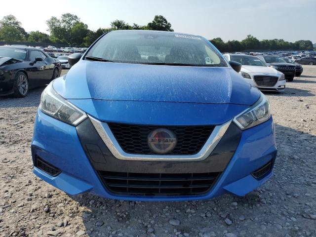  NISSAN VERSA 2021 Синий