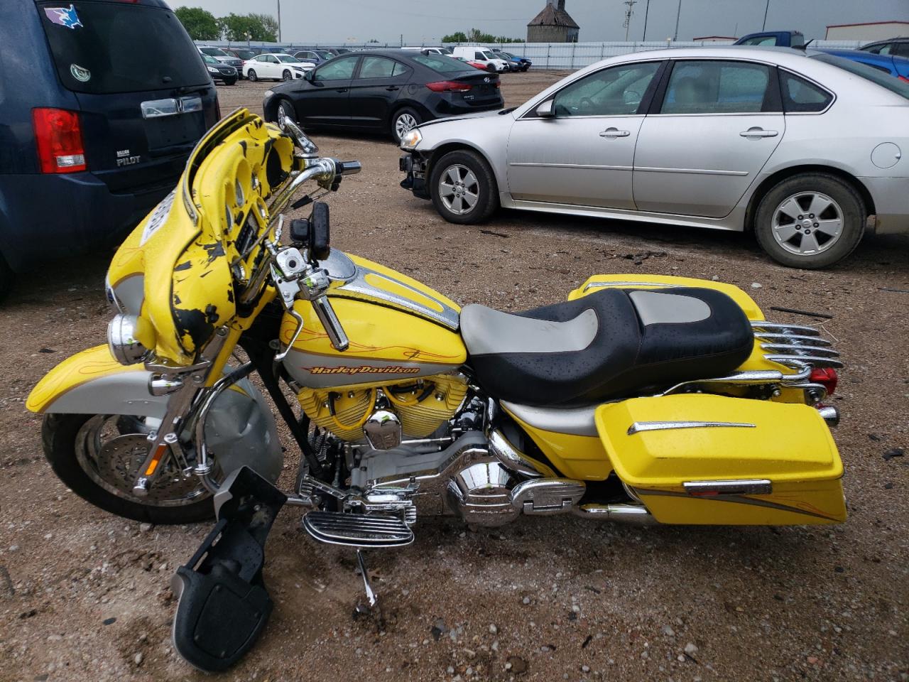 HARLEY-DAVIDSON FLSE 2005 VIN 1HD1PKE115Y957239 фото 3