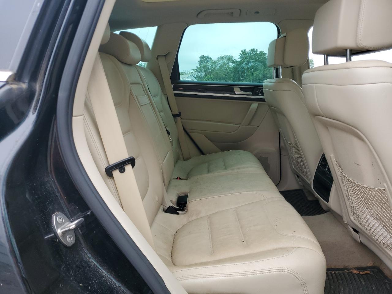 2013 Volkswagen Touareg V6 VIN: WVGEF9BP5DD000587 Lot: 62631575