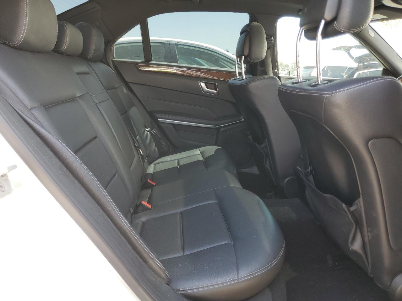2014 Mercedes-Benz E 350 VIN: WDDHF5KB8EA818290 Lot: 62786005