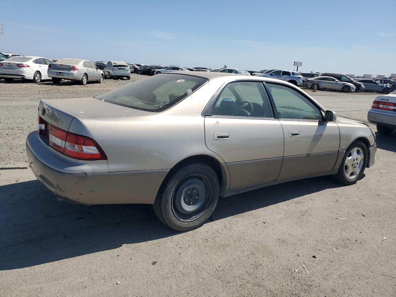 LEXUS ES300 2000 VIN JT8BF28G3Y5099186 photo 3