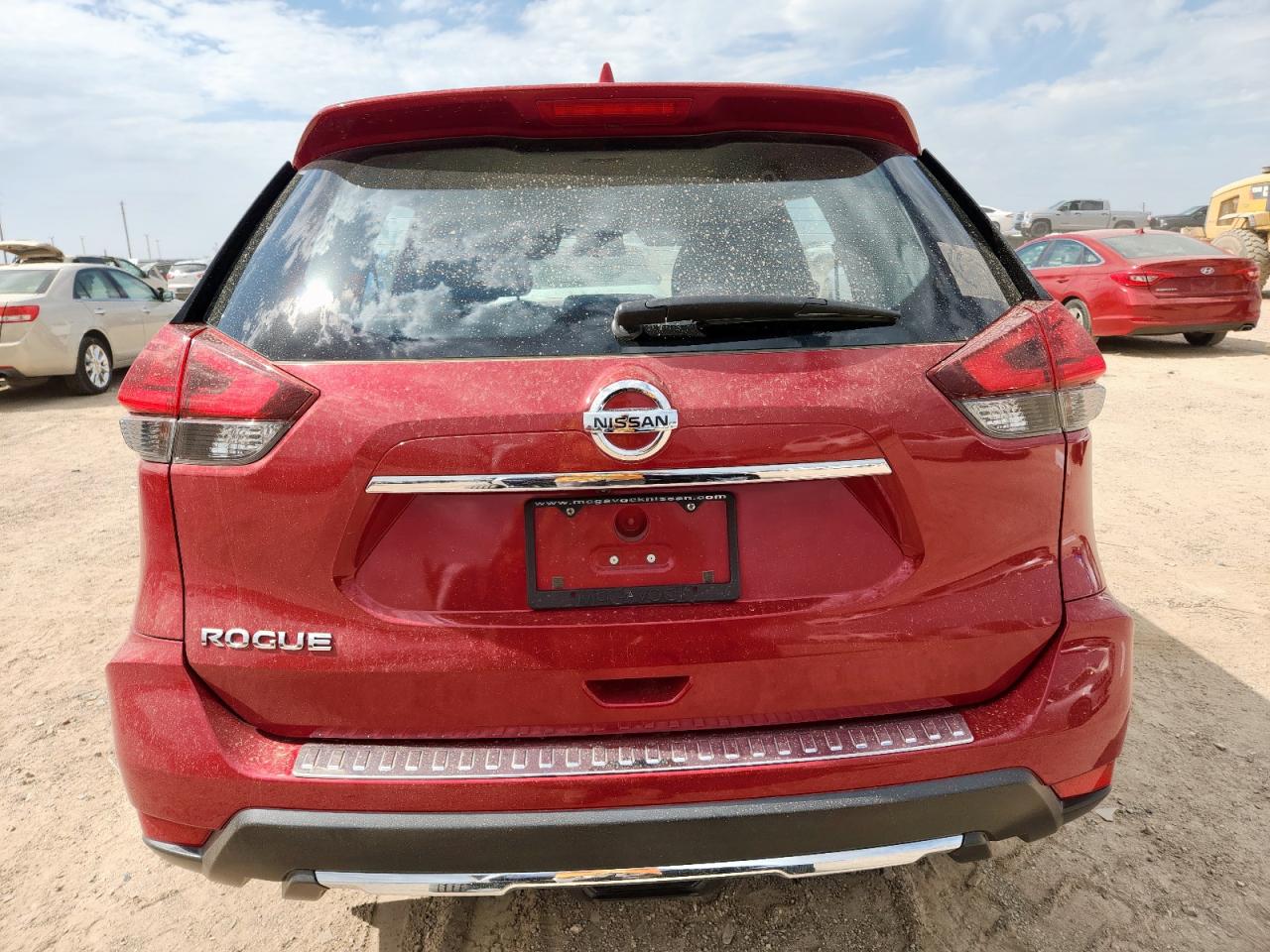 JN8AT2MT2HW396263 NISSAN ROGUE 2017