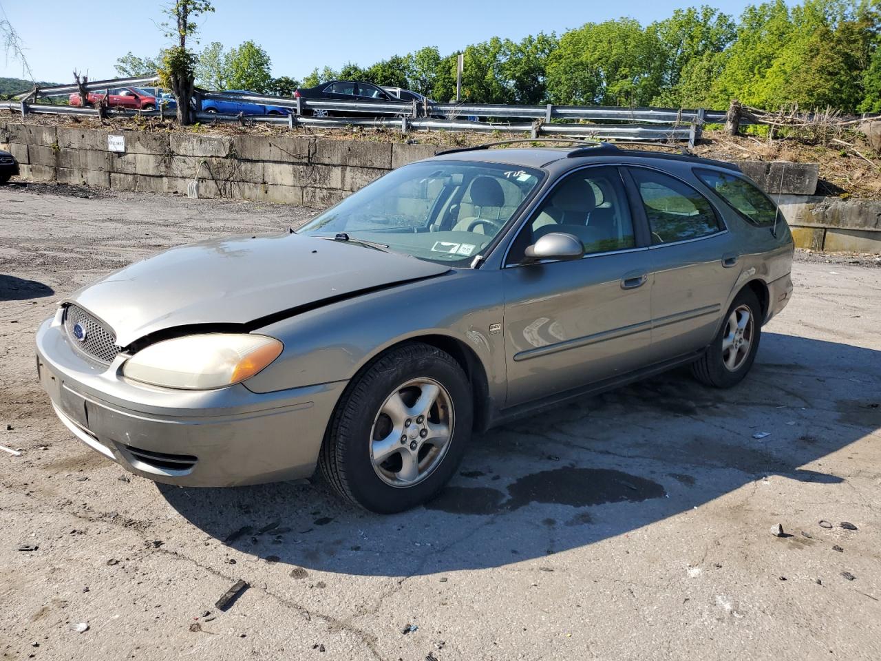 2004 Ford Taurus Se