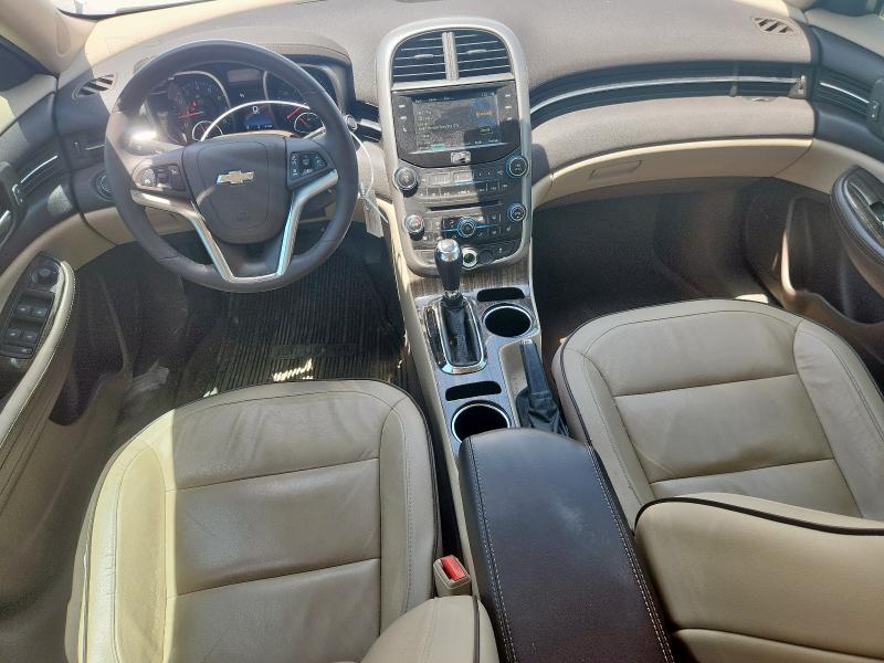 Sedans CHEVROLET MALIBU 2015 Biały