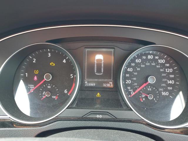 2015 VOLKSWAGEN PASSAT SE