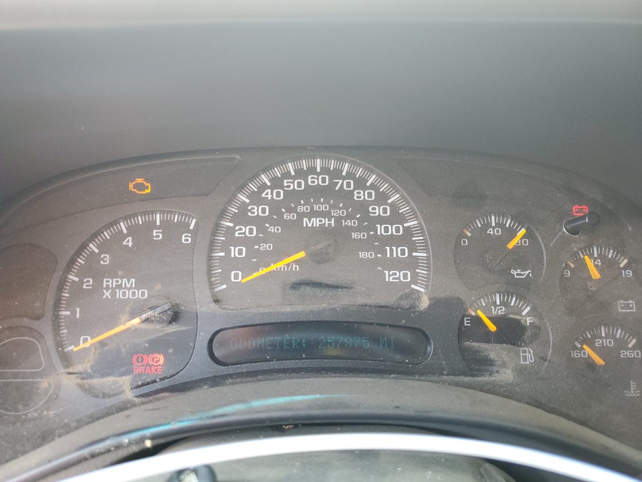 2004 Chevrolet Tahoe K1500 VIN: 1GNEK13T24J275873 Lot: 61852965