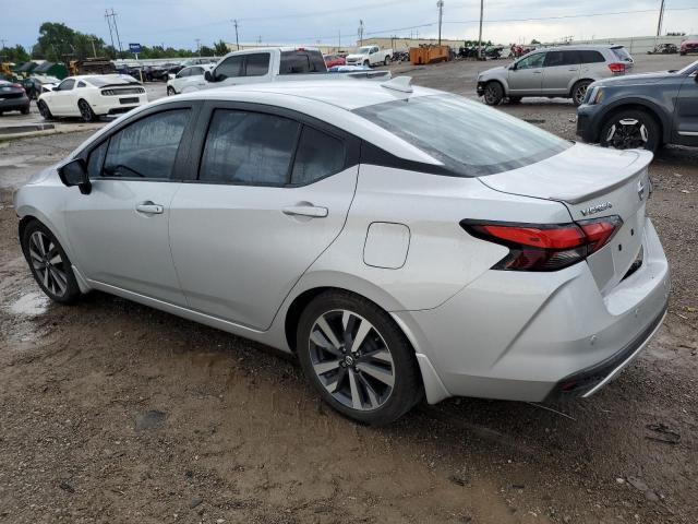  NISSAN VERSA 2020 Серебристый