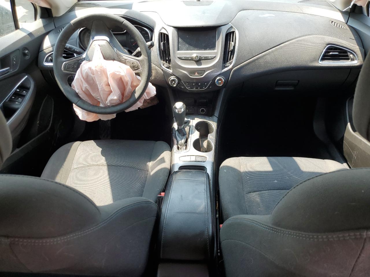 2018 Chevrolet Cruze Lt VIN: 3G1BE6SM9JS563211 Lot: 58672535