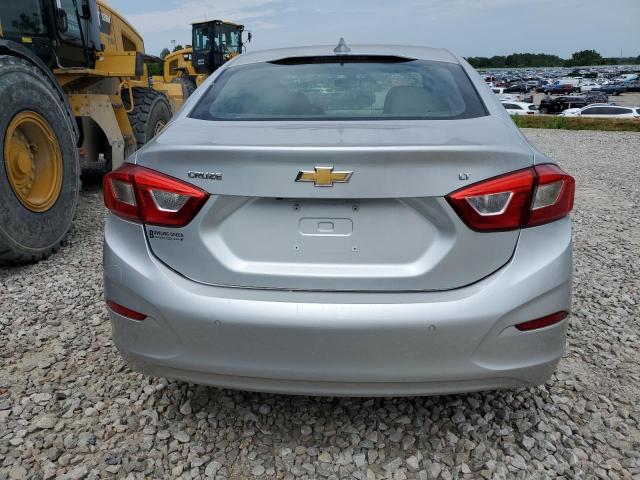  CHEVROLET CRUZE 2018 Srebrny