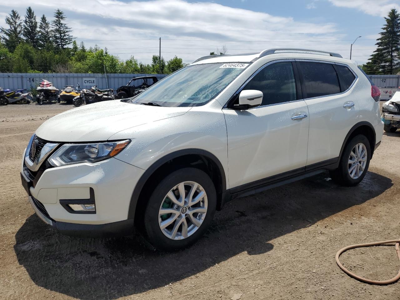 NISSAN ROGUE 2018 5N1AT2MV4JC782229