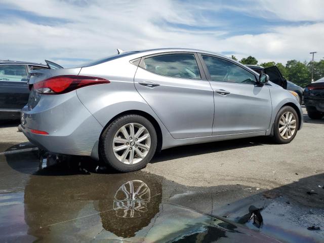  HYUNDAI ELANTRA 2015 Srebrny
