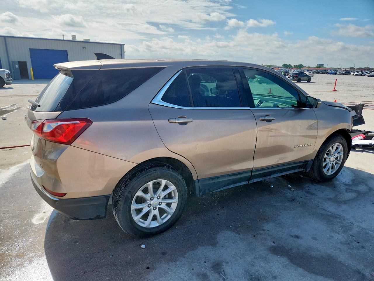 CHEVROLET EQUINOX 2018 VIN 2GNAXJEV4J6221112 фото 3