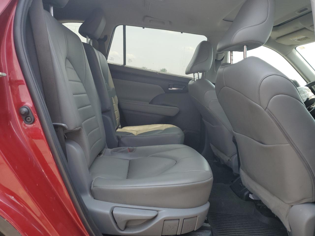 2022 Toyota Highlander Hybrid Xle VIN: 5TDGBRCH9NS557363 Lot: 60454655