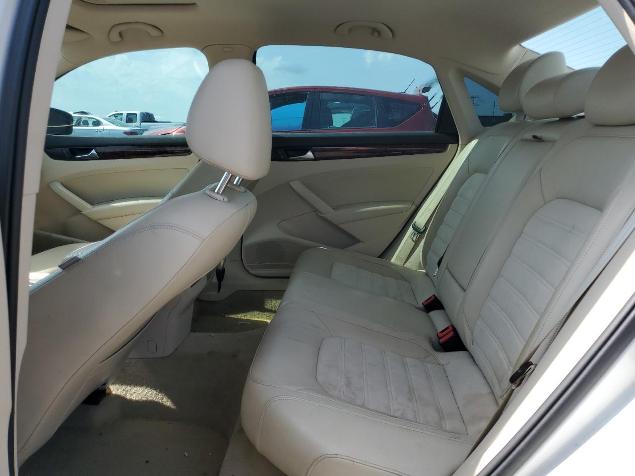 2013 Volkswagen Passat Sel VIN: 1VWCN7A30DC016846 Lot: 61477355