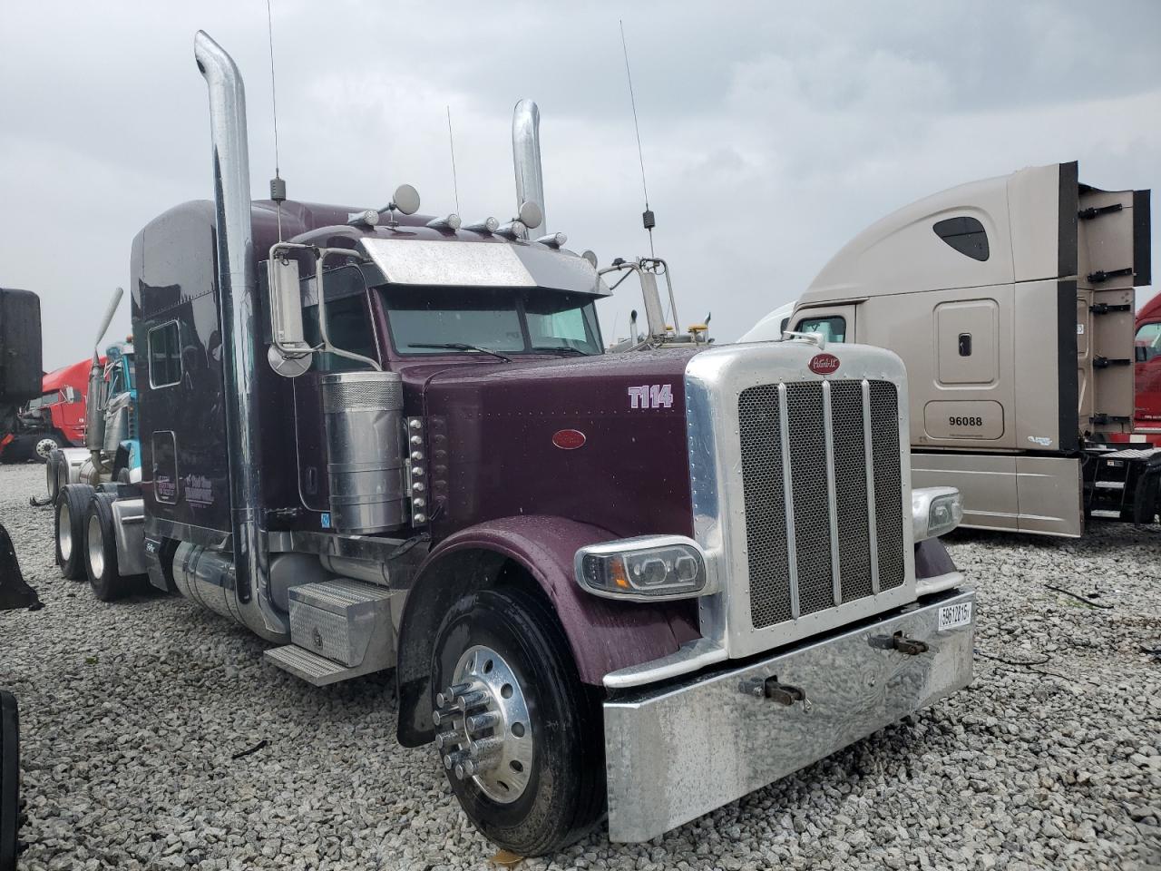 2014 Peterbilt 389 Semi Truck for Sale in Greenwood, NE - Rollover