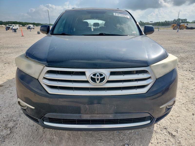 Parquets TOYOTA HIGHLANDER 2013 Czarny