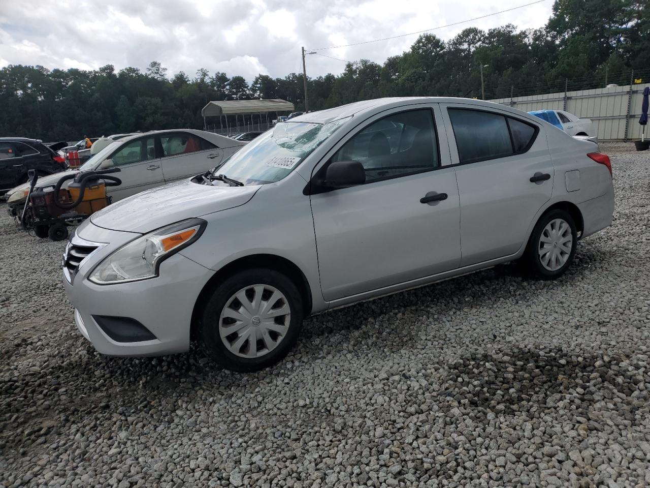 2015 Nissan Versa S იყიდება Ellenwood-ში, GA - Hail