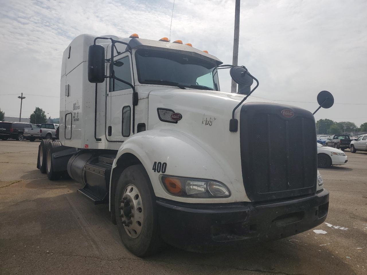 2014 Peterbilt 386 Semi Truck na sprzedaż w Moraine, OH - Front End