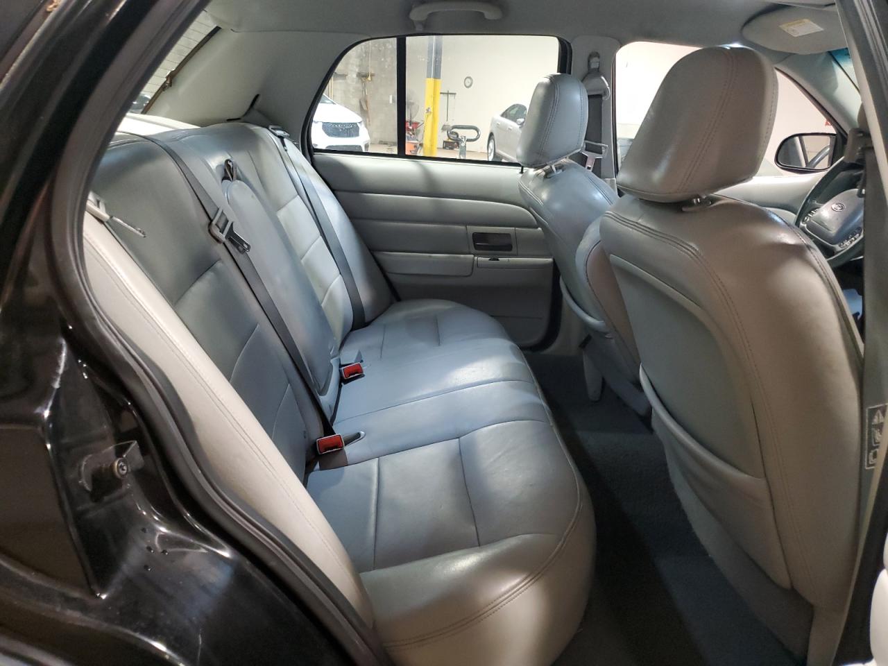 2003 Ford Crown Victoria Lx VIN: 2FAFP74W43X109103 Lot: 61750155