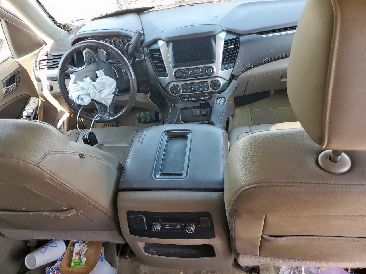 2018 Chevrolet Suburban C1500 Lt VIN: 1GNSCHKC4JR119986 Lot: 61155595