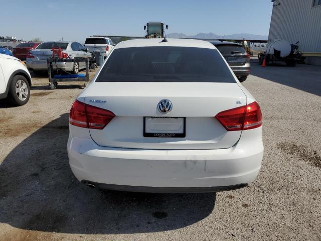  VOLKSWAGEN PASSAT 2012 White