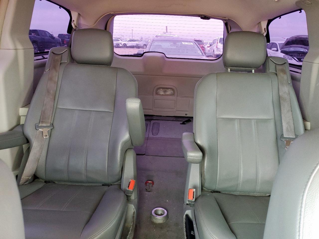 2010 Chrysler Town & Country Touring VIN: 2A4RR5D17AR133997 Lot: 62732725