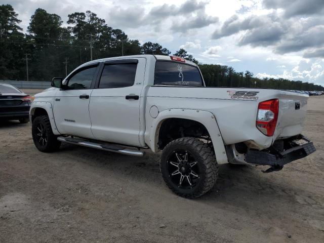 Pickups TOYOTA TUNDRA 2016 Biały