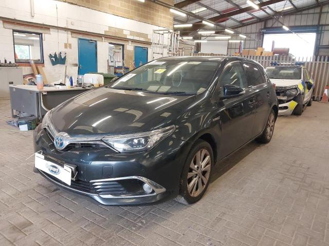 TOYOTA AURIS EXCL 2015