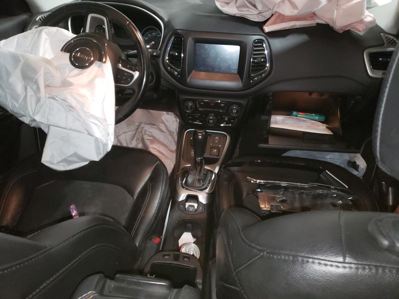 JEEP COMPASS 2018 VIN 3C4NJDBB9JT206706 photo 8