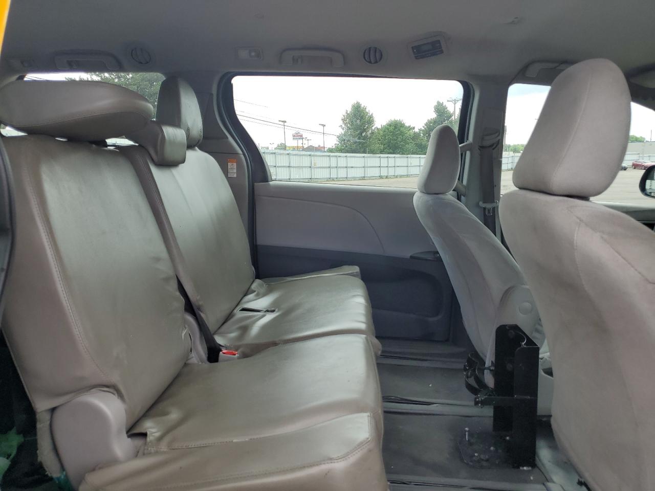2016 Toyota Sienna VIN: 5TDZK3DC5GS717234 Lot: 61906885