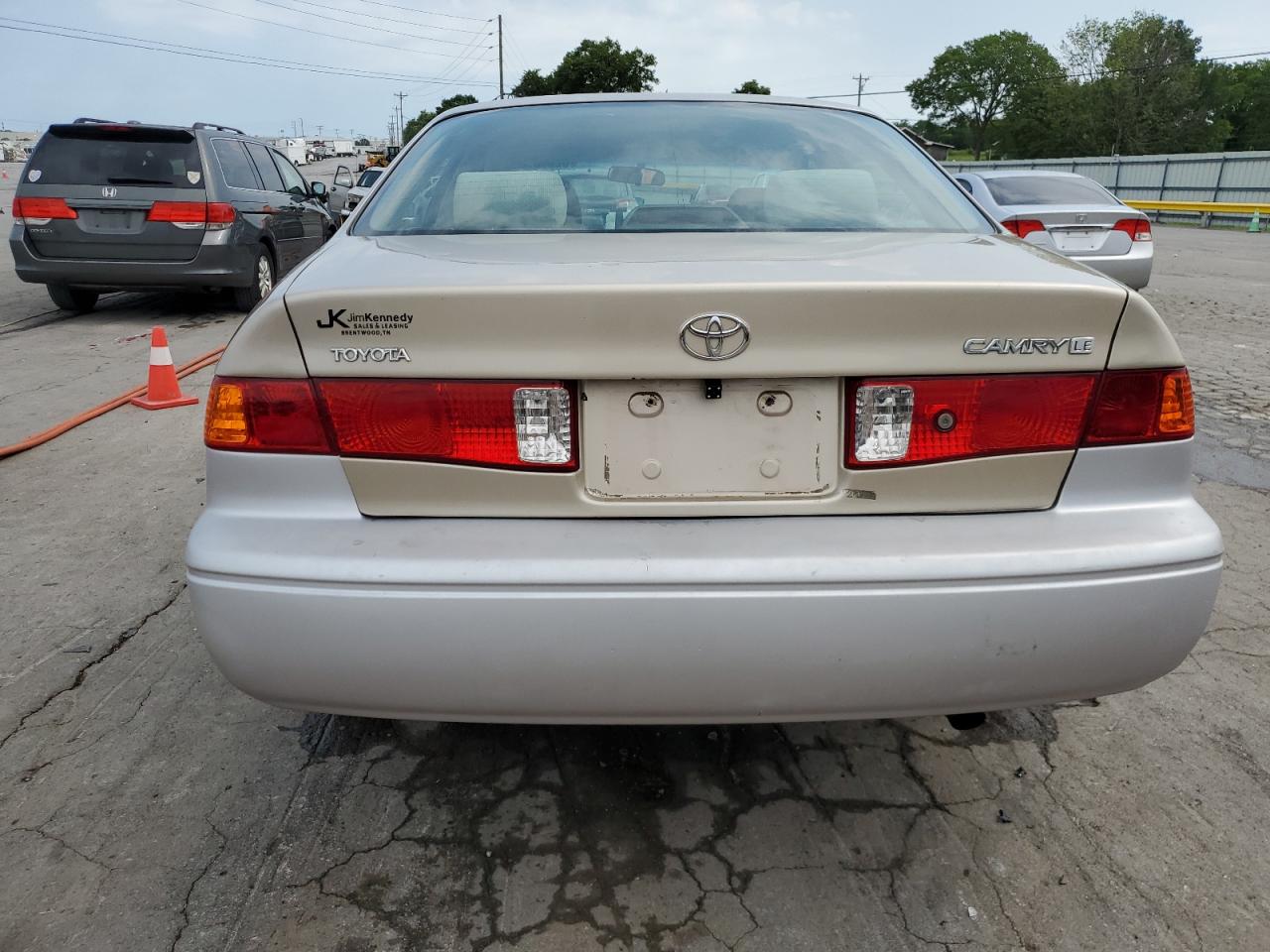 TOYOTA CAMRY 2001 VIN 4T1BG22K01U792977 фото 6